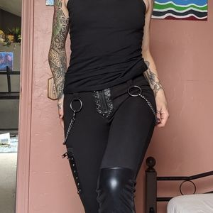 Dollskill widow devious desire chain leggings